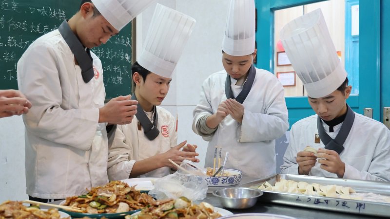 【2024年】郑州商专师生欢